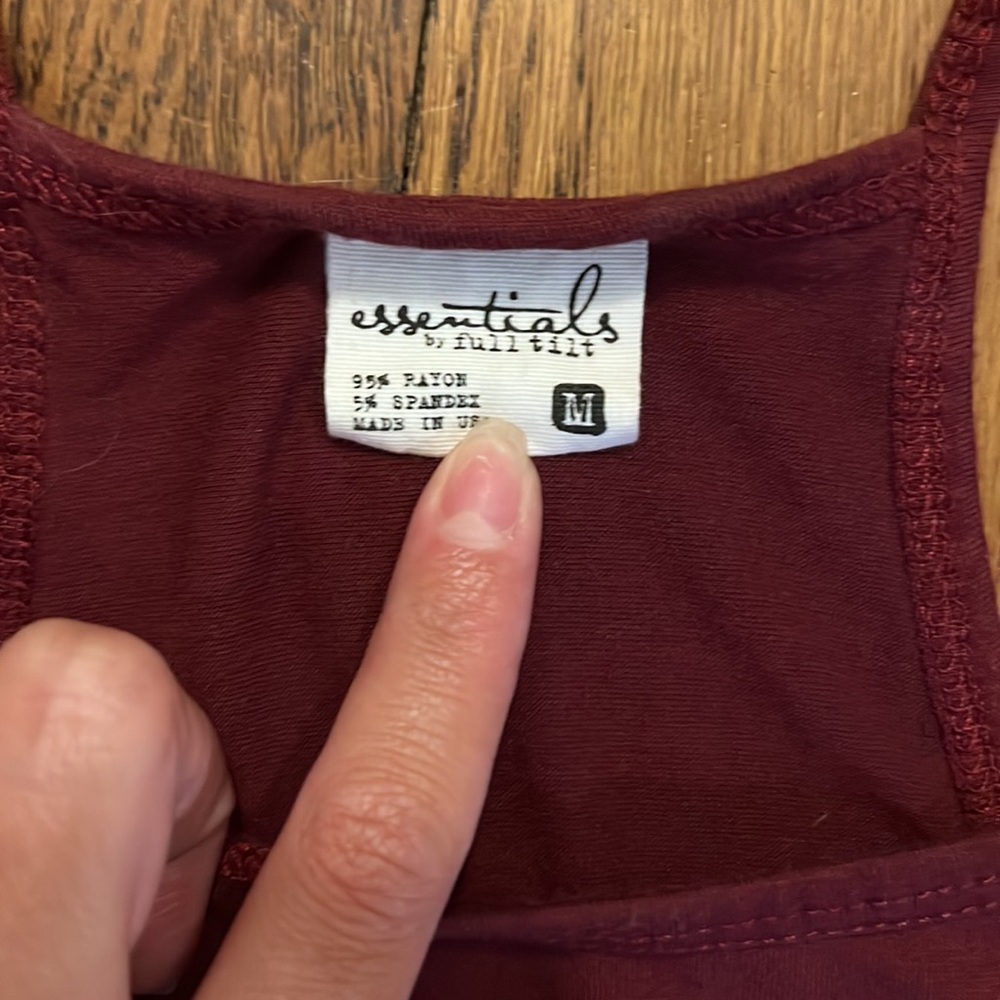 Essentials Crop Top - Picture 2 of 2